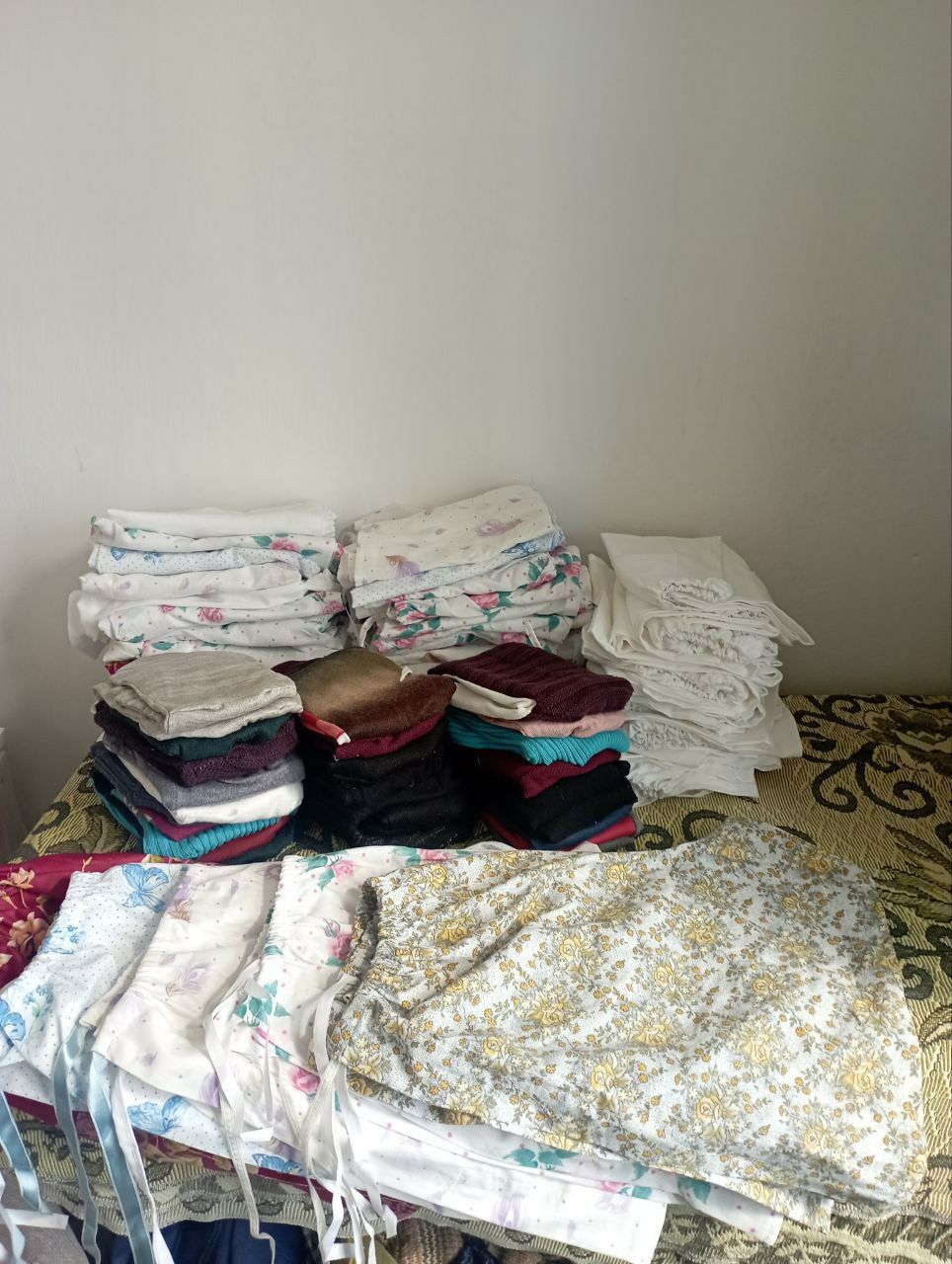 Новини Тернополя - фото з «ЗСУ потрібні шкарпетки, панамки та спідня білизна»: волонтери просять принести тканину