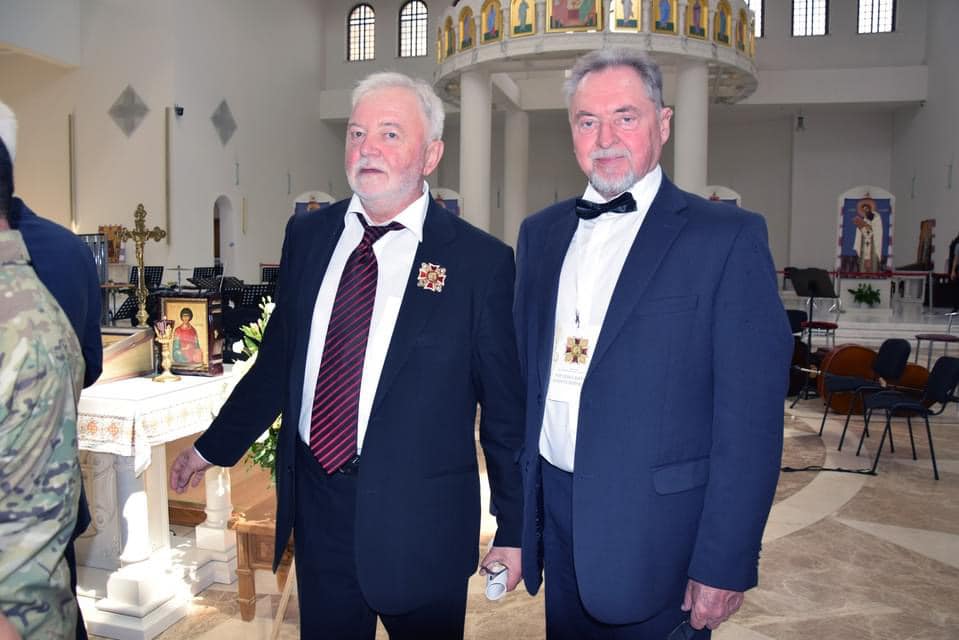 Новини Тернополя - фото з Двоє лікарів з Тернопільщини отримали медичний «Оскар» На зображенні може бути: 3 людини