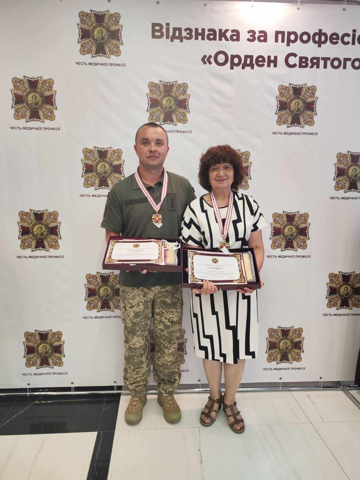 Новини Хмельницького - фото з Керівницю Хмельницького медзакладу нагородили «Медичним Оскаром»