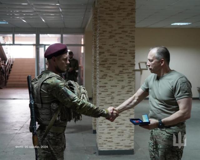 Новини Житомира - фото з І навіть після поранення десантник Дмитро повернувся в стрій, щоб нищити окупантів