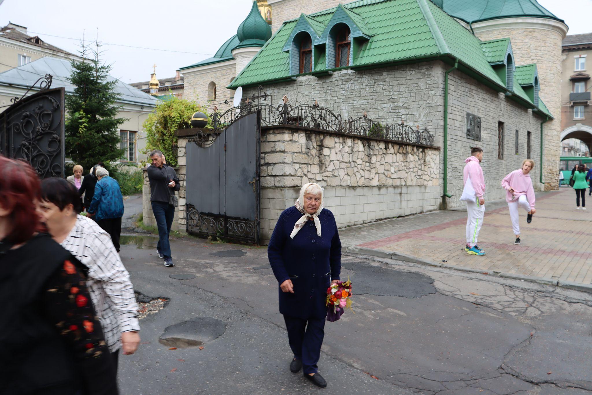 Новини Тернополя - фото з Як тернополяни освячували кошики на Спаса: репортаж з місцевих храмів