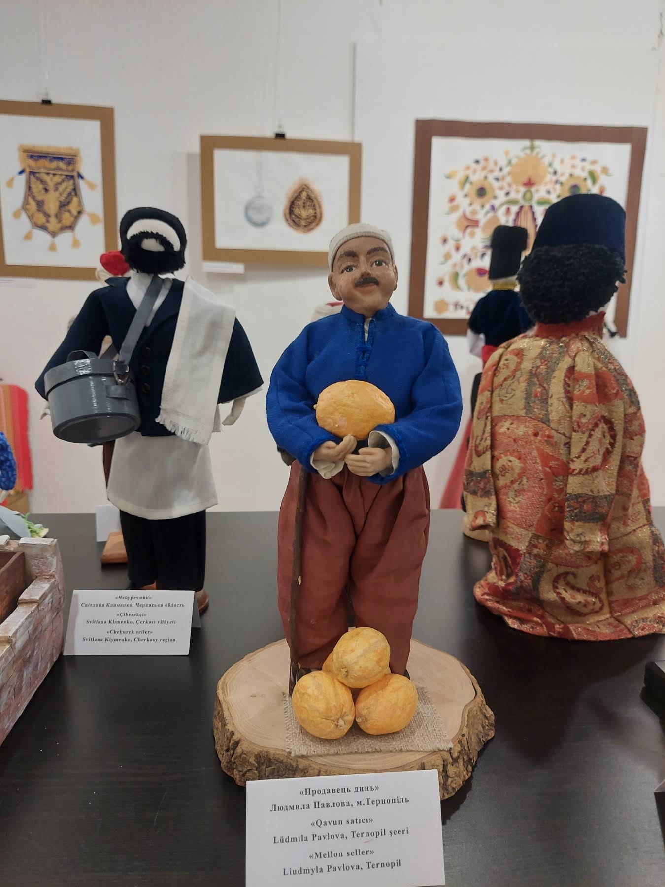 Новини Тернополя - фото з Лялькарка з Тернополя представляє кримськотатарську культуру у Болгарії