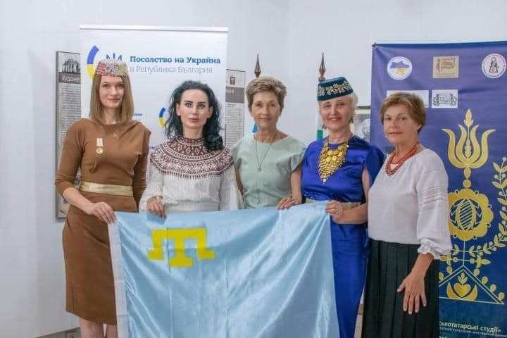 Новини Тернополя - фото з Лялькарка з Тернополя представляє кримськотатарську культуру у Болгарії