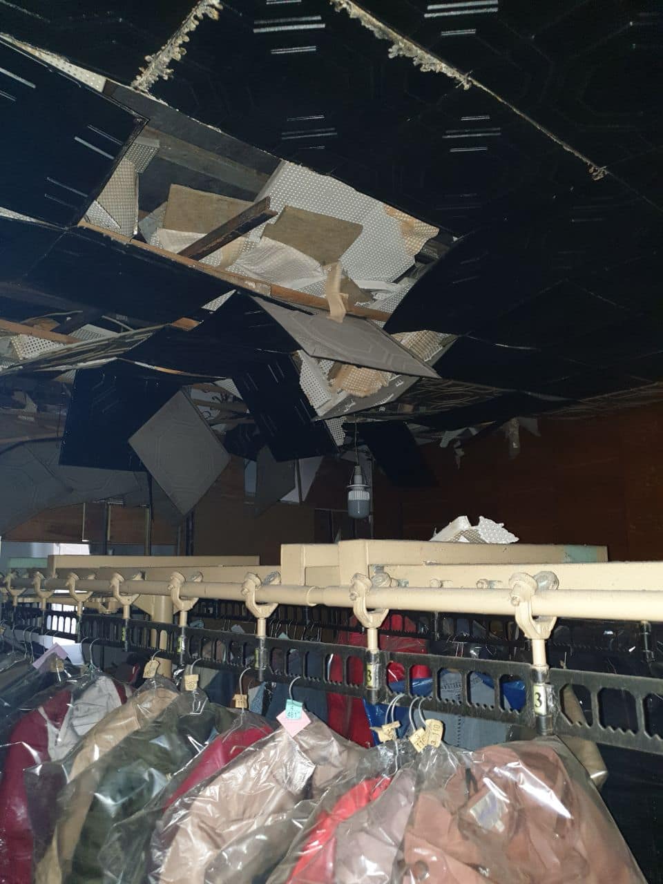 Новини Вінниці - фото з «Ми тут і зараз працюємо»: про хімчистку зі зруйнованого ракетами Будинку побуту