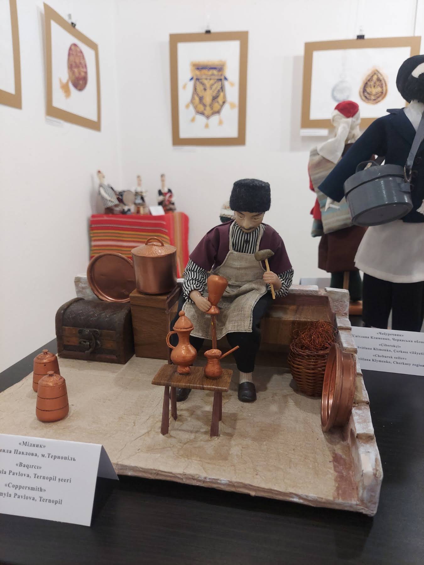 Новини Тернополя - фото з Лялькарка з Тернополя представляє кримськотатарську культуру у Болгарії