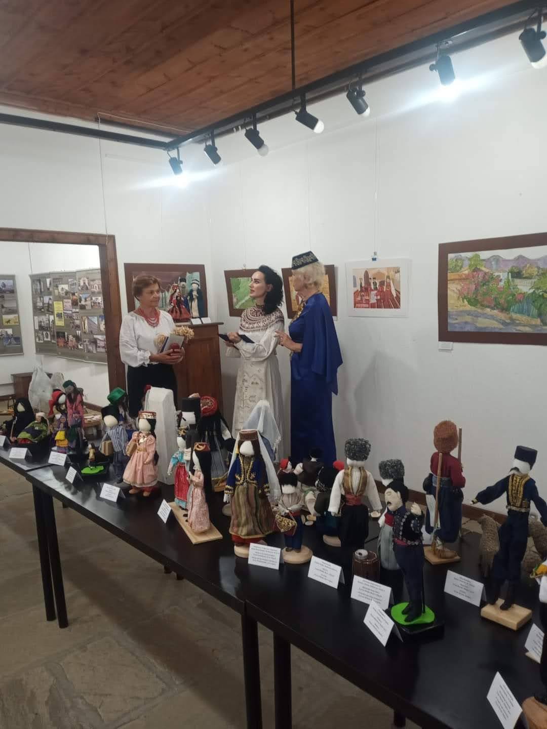 Новини Тернополя - фото з Лялькарка з Тернополя представляє кримськотатарську культуру у Болгарії