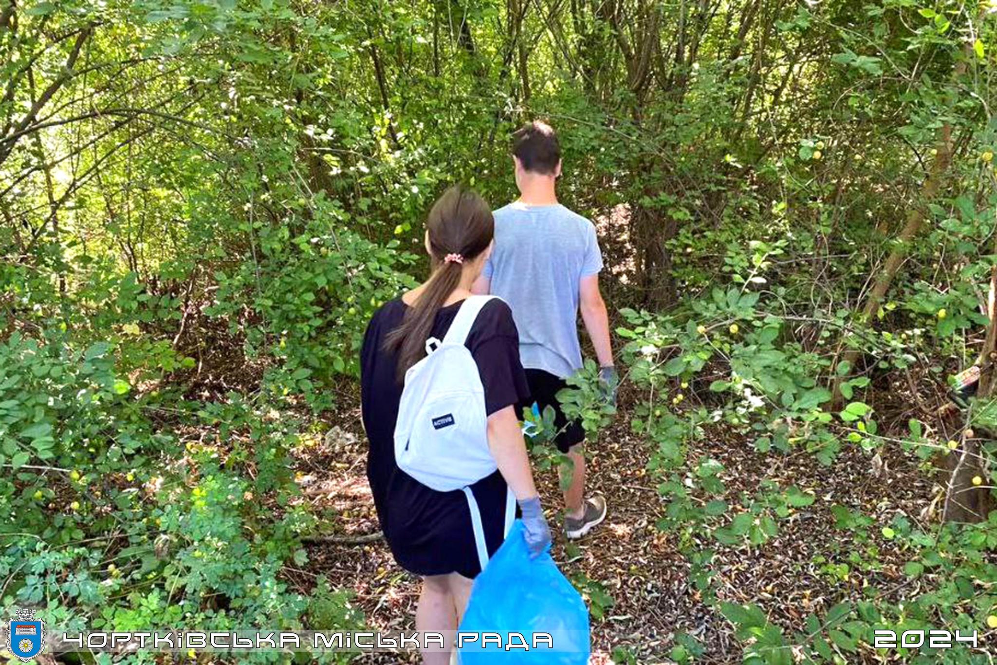 На зображенні може бути: 2 людини