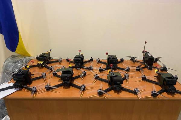 Новини Вінниці - фото з Хмільницький військкомат передав вісім дронів захисникам з 225-ї окремої штурмової бригади