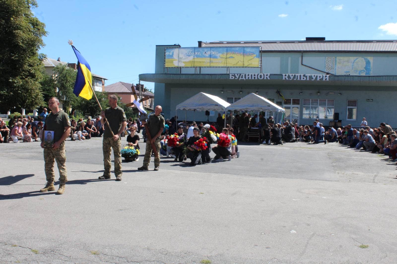 Новини Козятина - фото з «Він все сказав. Не сказав тільки як мені тепер жити без нього»