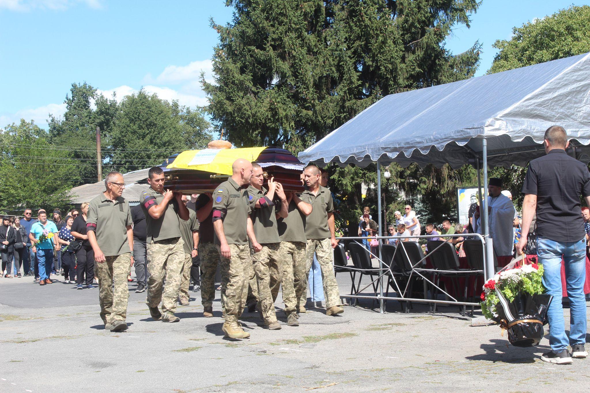 Новини Козятина - фото з «Він все сказав. Не сказав тільки як мені тепер жити без нього»