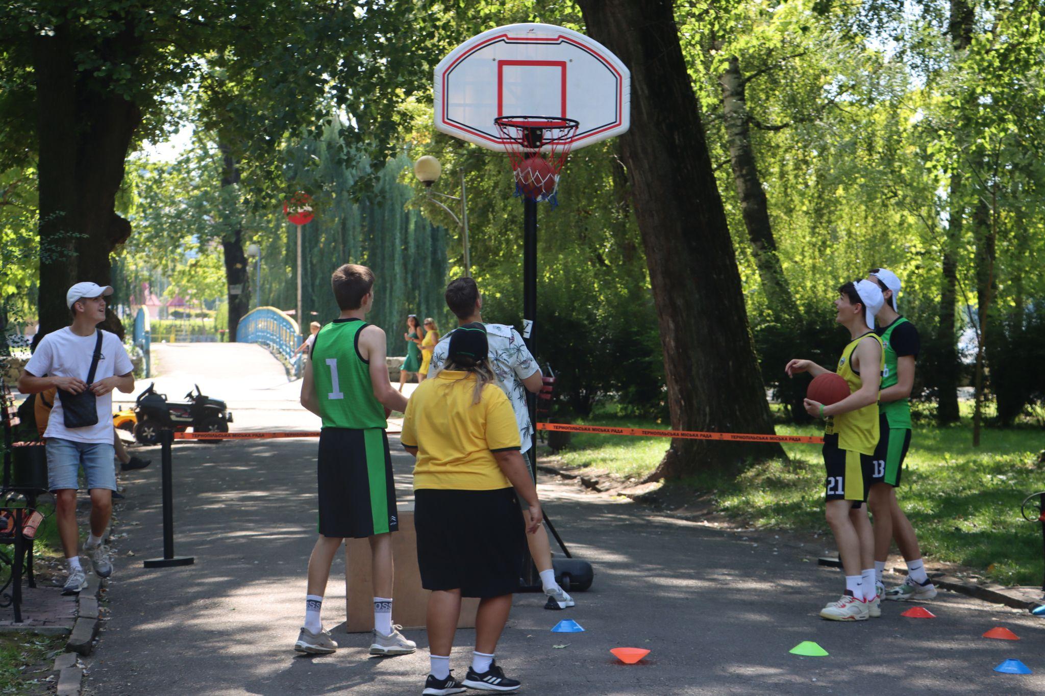 Новини Тернополя - фото з У парку Шевченка влаштували спортивний фестиваль для дітей