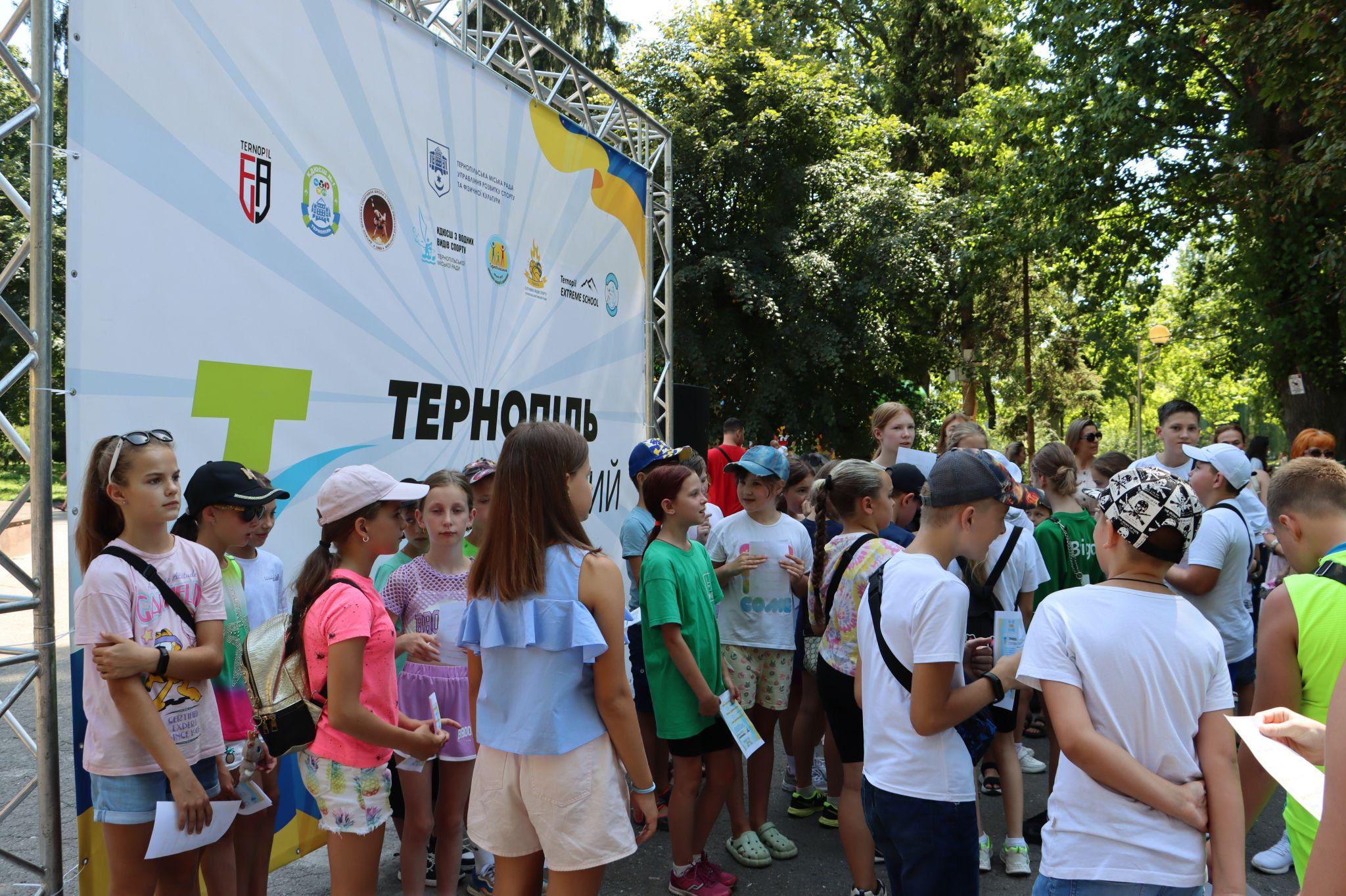 Новини Тернополя - фото з У парку Шевченка влаштували спортивний фестиваль для дітей