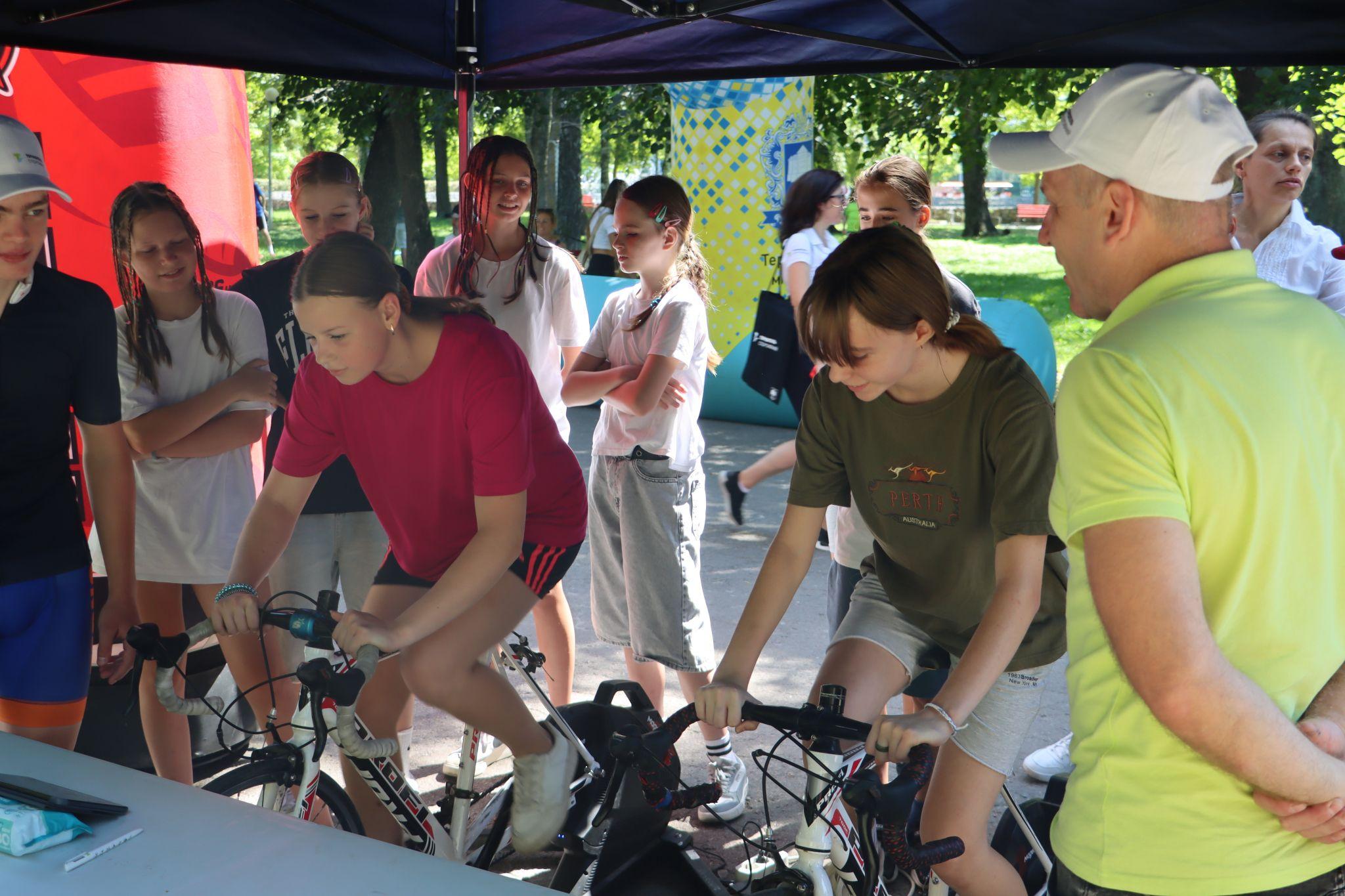 Новини Тернополя - фото з У парку Шевченка влаштували спортивний фестиваль для дітей