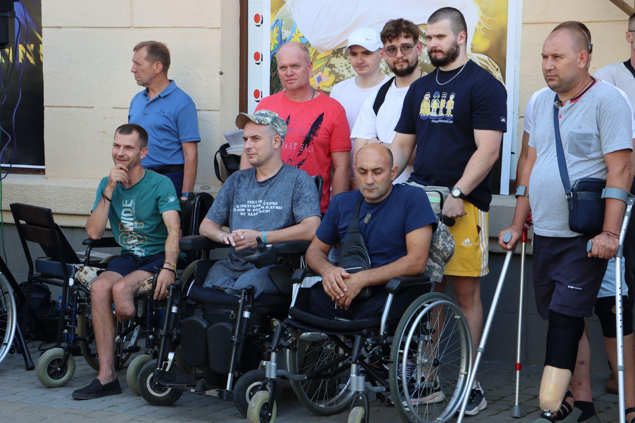 Новини Тернополя - фото з На Алеї слави відкрили нову зірку, присвячену родинам Героїв