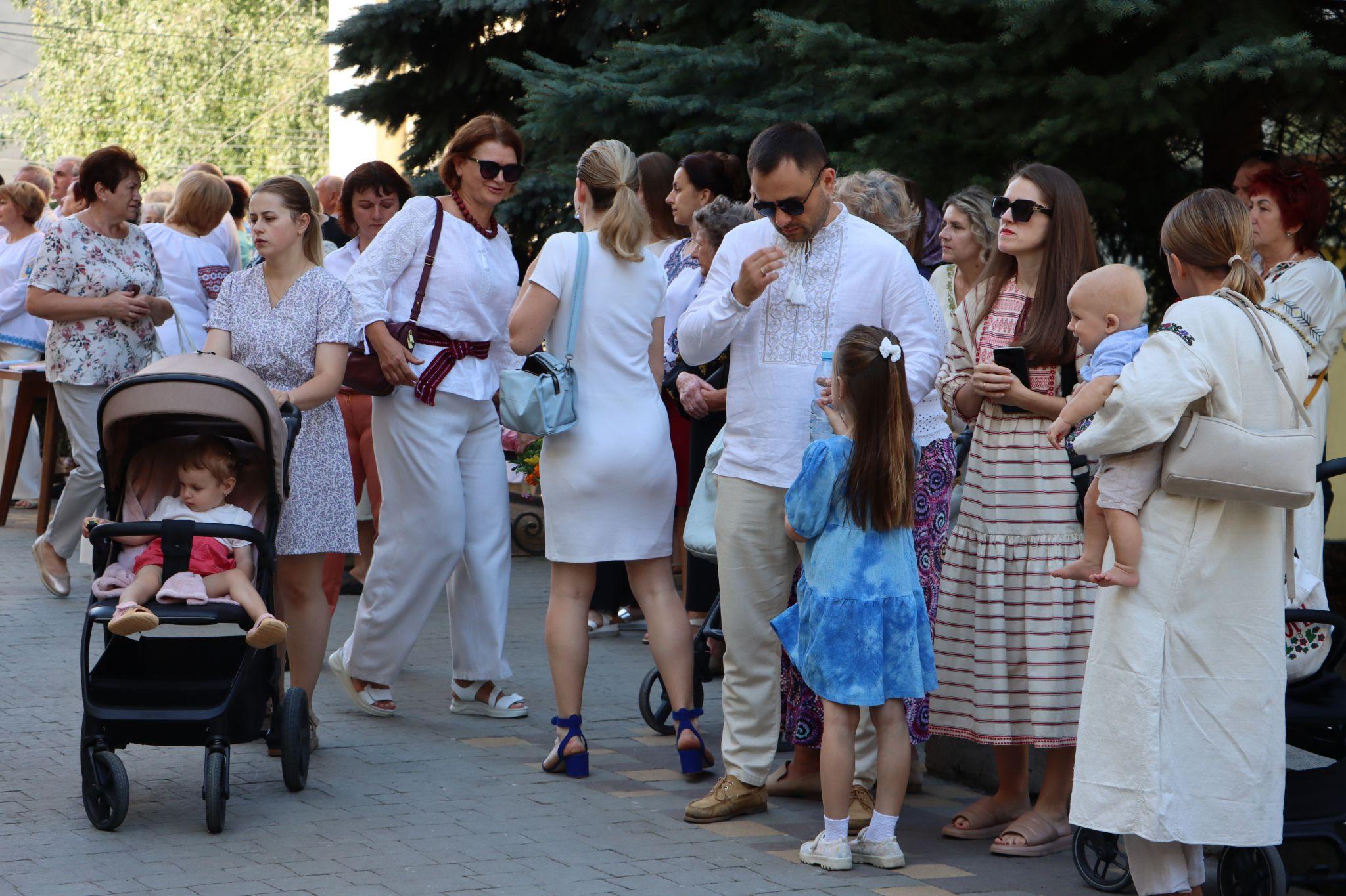 Новини Тернополя - фото з Молились за мир в Україні: для Дня міста провели божественну літургію