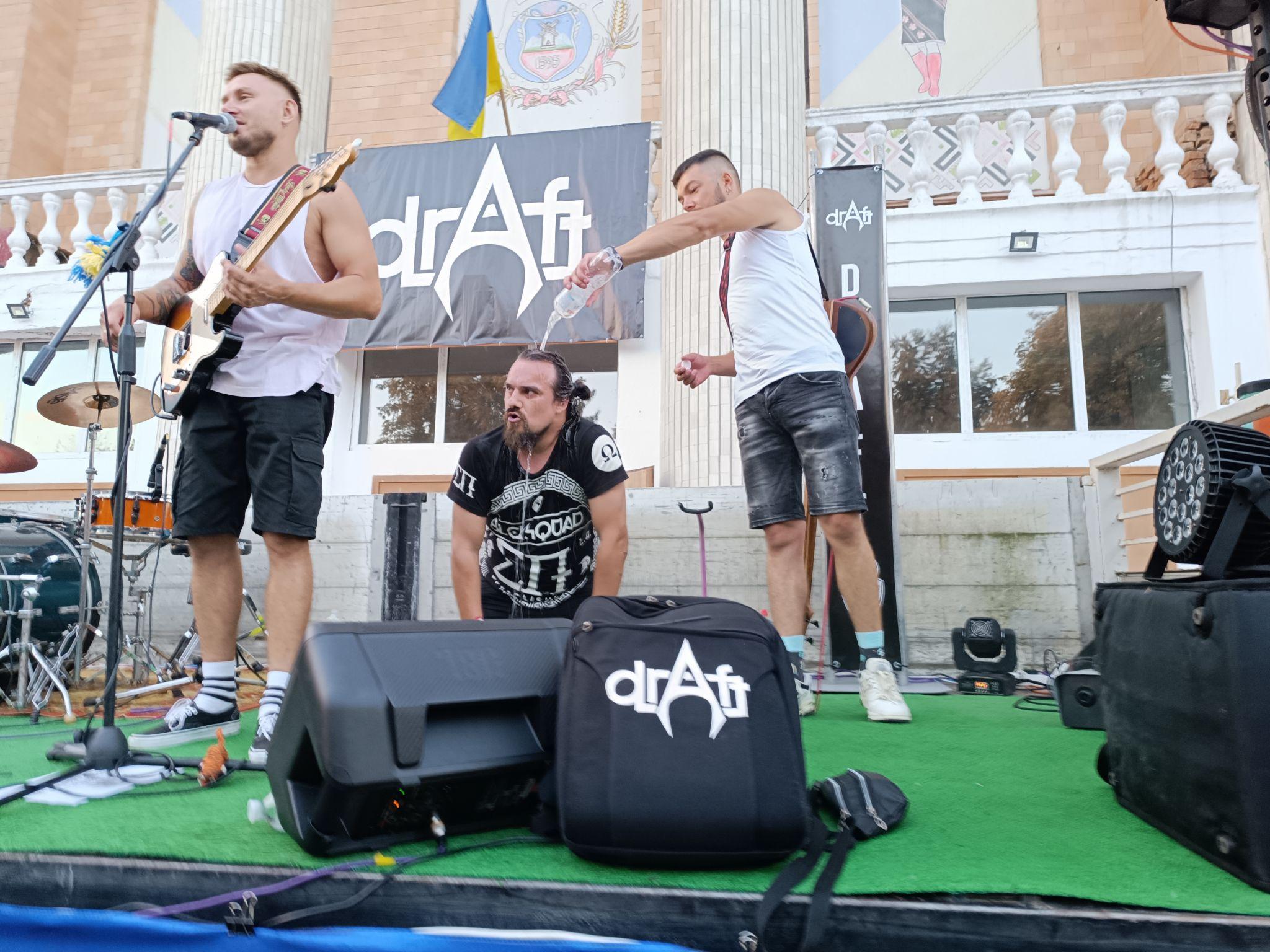 Новини Козятина - фото з Зустрічали гостя з Фінляндії і зібрали на авто для Нацгвардії