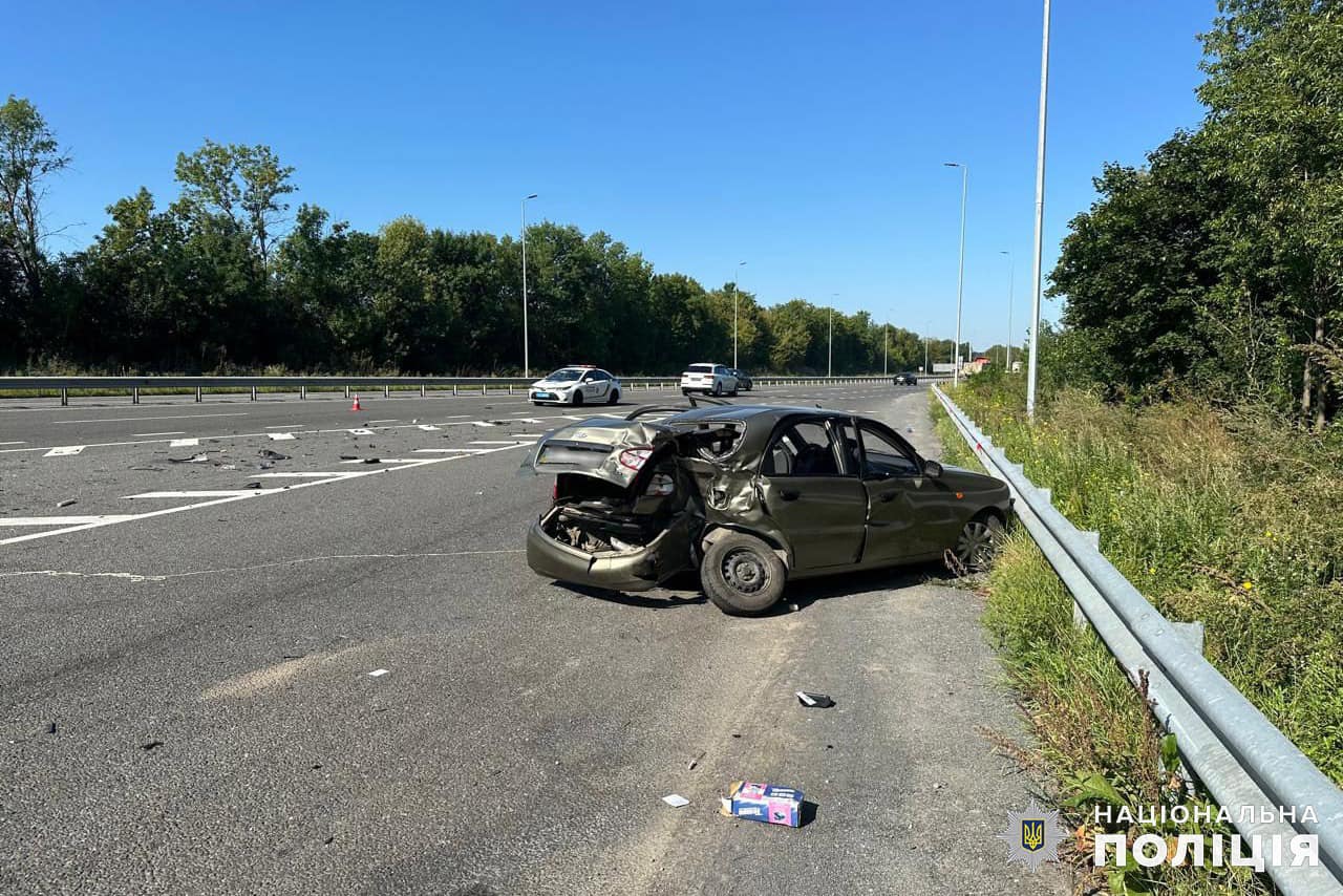 Новини Хмельницького - фото з У Хмельницькому районі сталась аварія за участі 78-річного водія