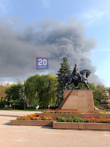 Новини Тернополя - фото з Над Тернополем хмари густого диму. Видно з різних куточків міста (ФОТО)