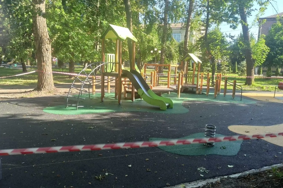 Новини Козятина - фото з Аби завершити облаштування дитячого майданчика у парку назбирали більше 70 тисяч