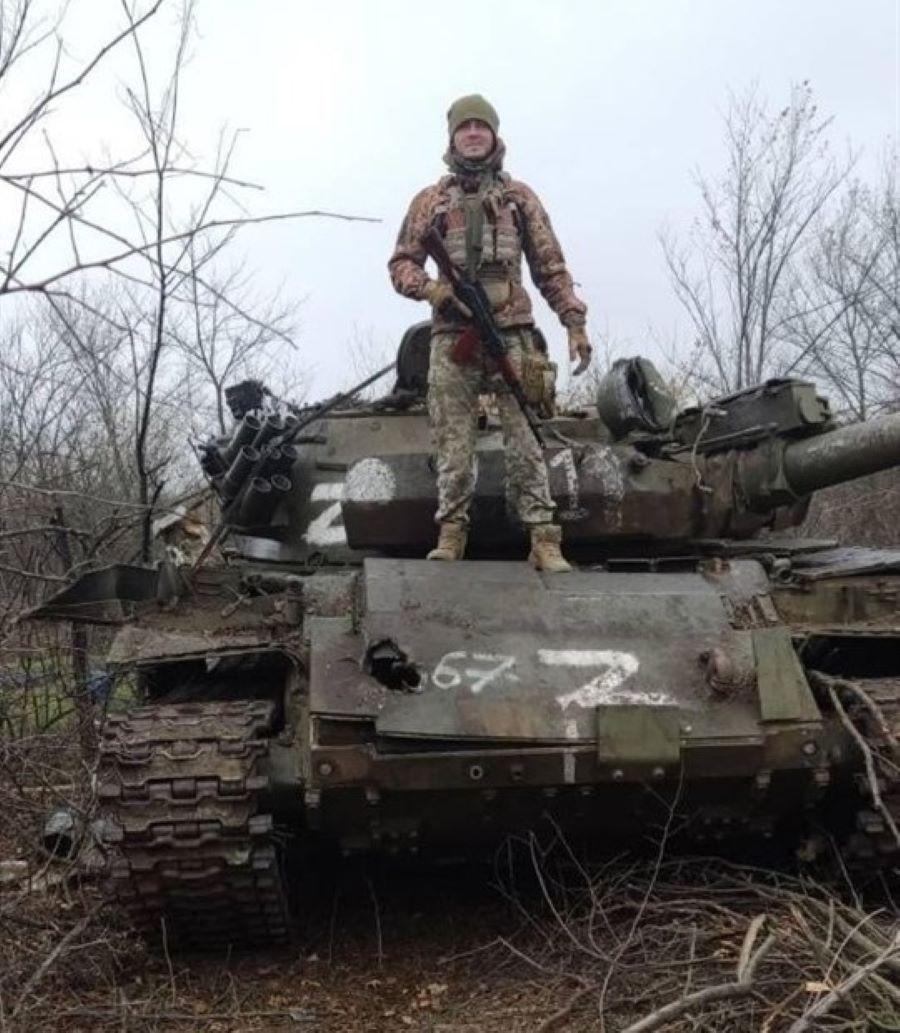 Новини Вінниці - фото з «Мені їх надіслав командир»: мама полеглого сина зберегла документи на нагородження 46 військових