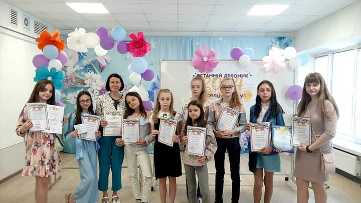 Новини Тернополя - фото з Рукоділля — це модно: творять для душі і ЗСУ