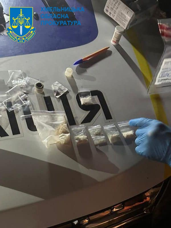 Новини Хмельницького - фото з Вирощував у теплиці коноплю: судитимуть мешканця Старосинявської ОТГ