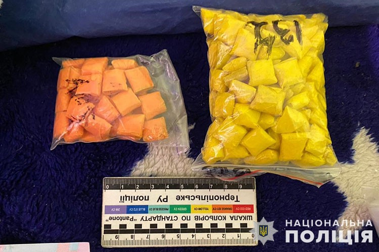 Новини Тернополя - фото з Заробляли до 20 мільйонів щомісяця: в Тернополі судитимуть наркоторговців наркобізнес із щомісячним прибутком у понад 20 млн гривень: слідчі поліції тернопільщини скерували до суду обвинувальний акт щодо злочинної організації