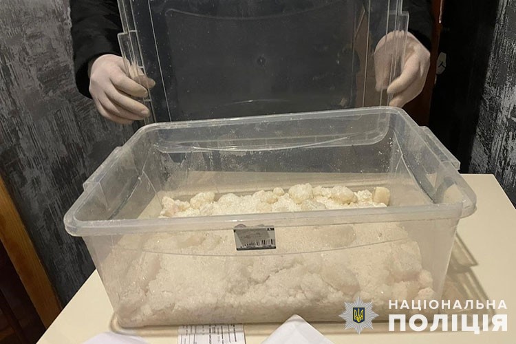 Новини Тернополя - фото з Заробляли до 20 мільйонів щомісяця: в Тернополі судитимуть наркоторговців наркобізнес із щомісячним прибутком у понад 20 млн гривень: слідчі поліції тернопільщини скерували до суду обвинувальний акт щодо злочинної організації