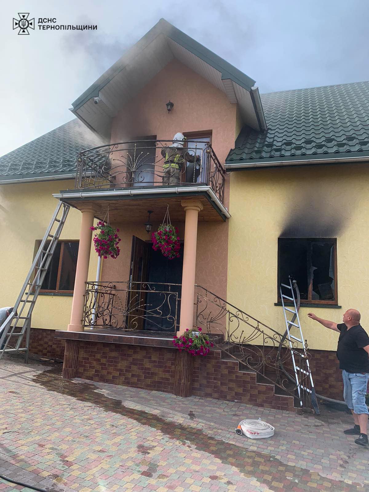 Новини Тернополя - фото з У Почаєві горів житловий будинок