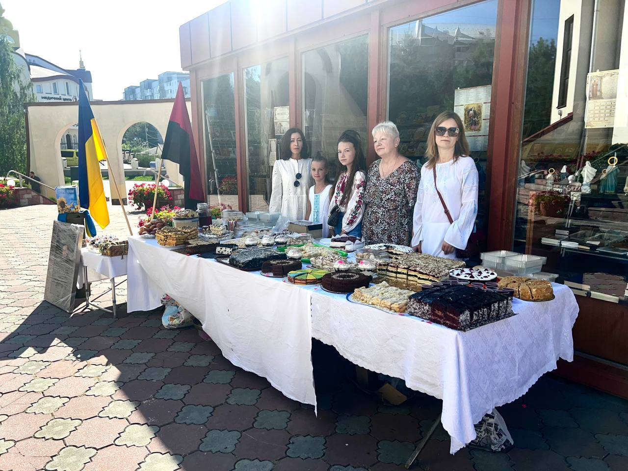 Новини Тернополя - фото з «Врятуй життя захисника»: тернополяни організували благодійний ярмарок