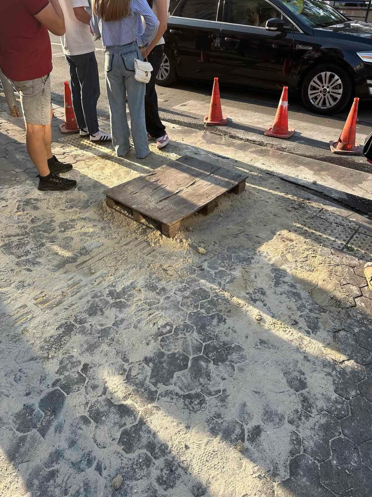 Новини Тернополя - фото з У центрі Тернополя утворилося провалля