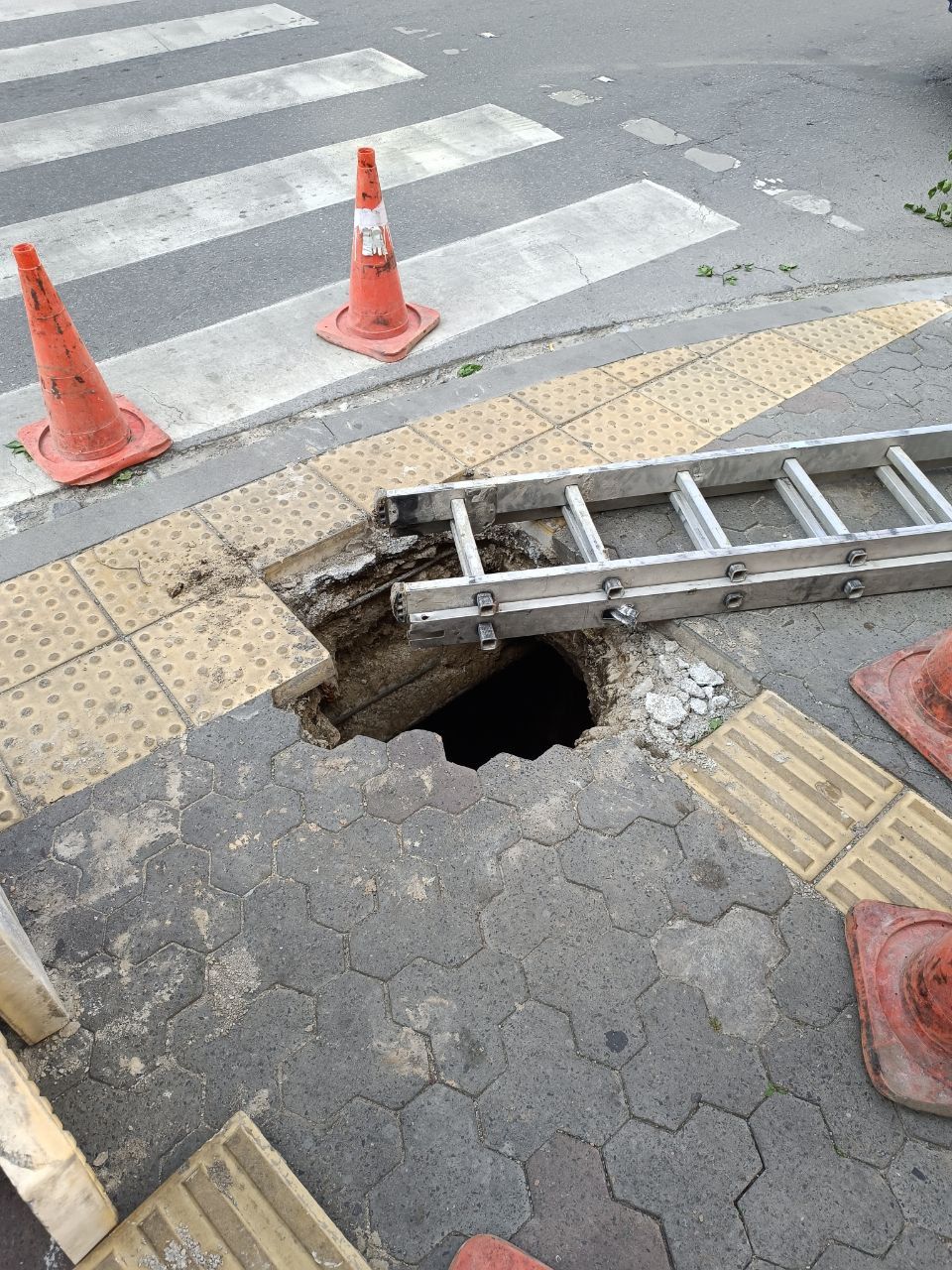 Новини Тернополя - фото з У центрі Тернополя утворилося провалля