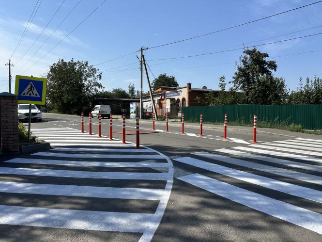 Новини Вінниці - фото з У Вінницьких Хуторах облаштували безпечну зону біля школи