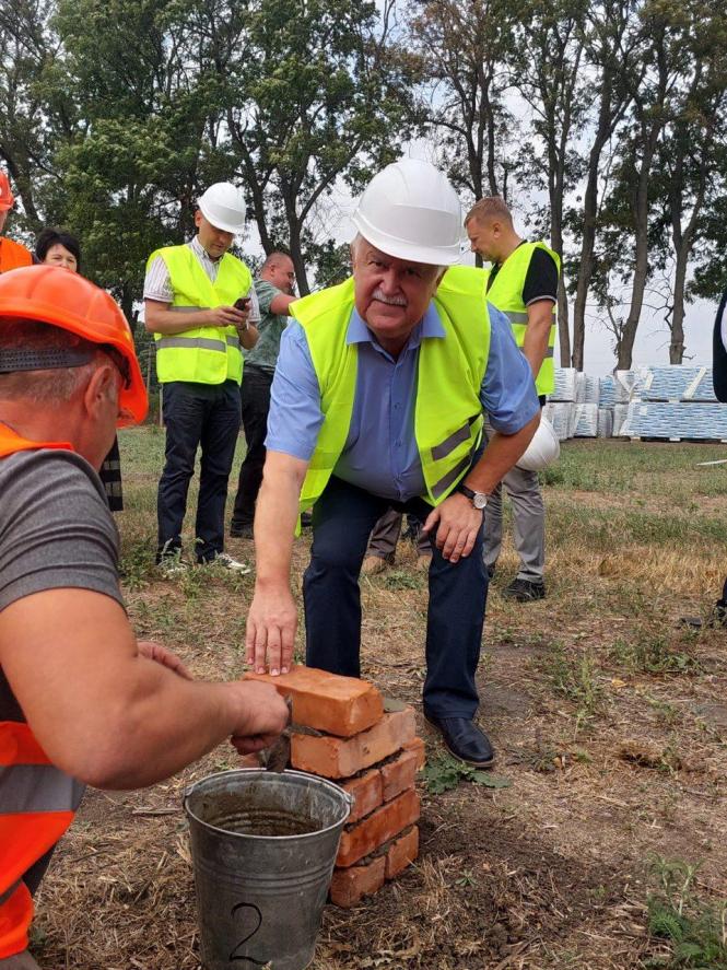 Новини Вінниці - фото з На Вінниччині розпочали будівництво сучасного сховища для овочів та фруктів