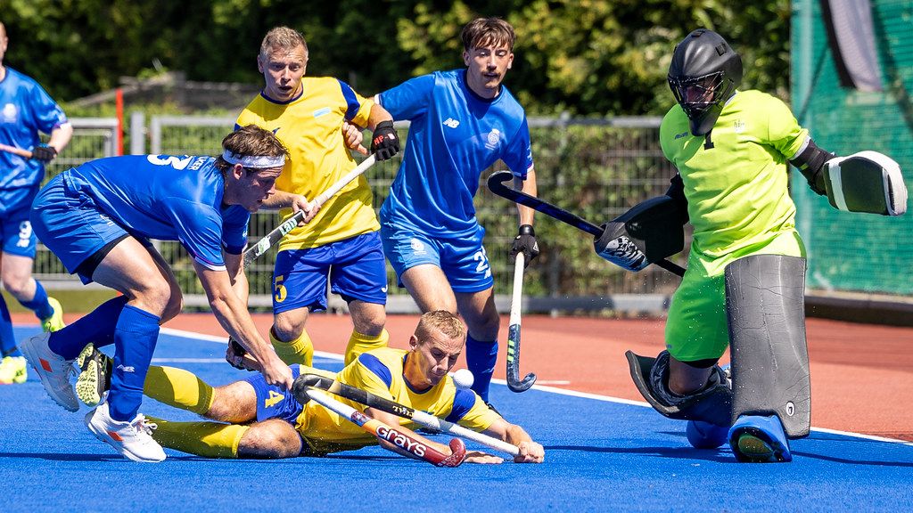 Новини Вінниці - фото з Вінницькі хокеїсти на траві в складі збірної здобули «срібло» на європейському відборі