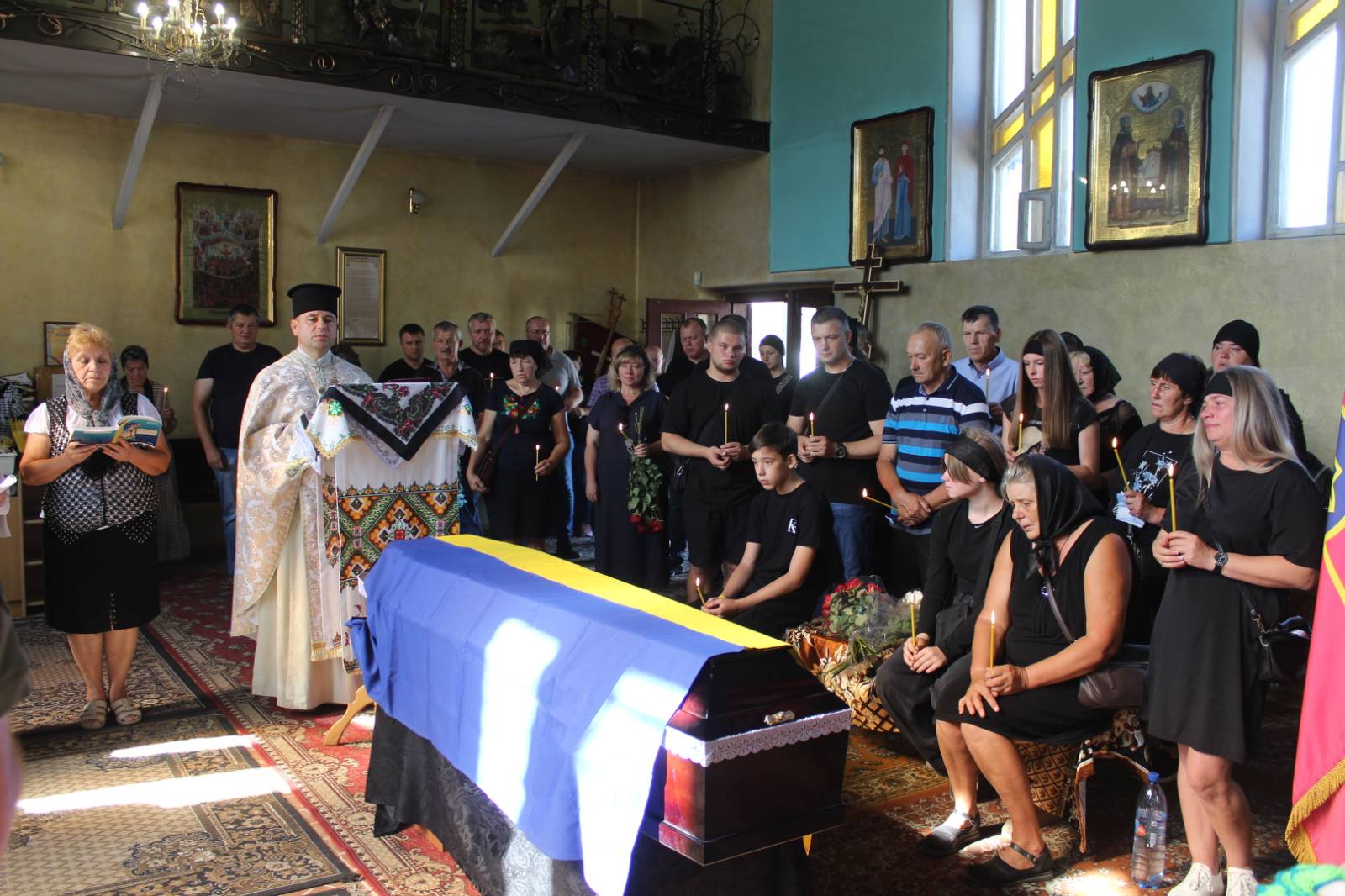 На зображенні може бути: 13 людей