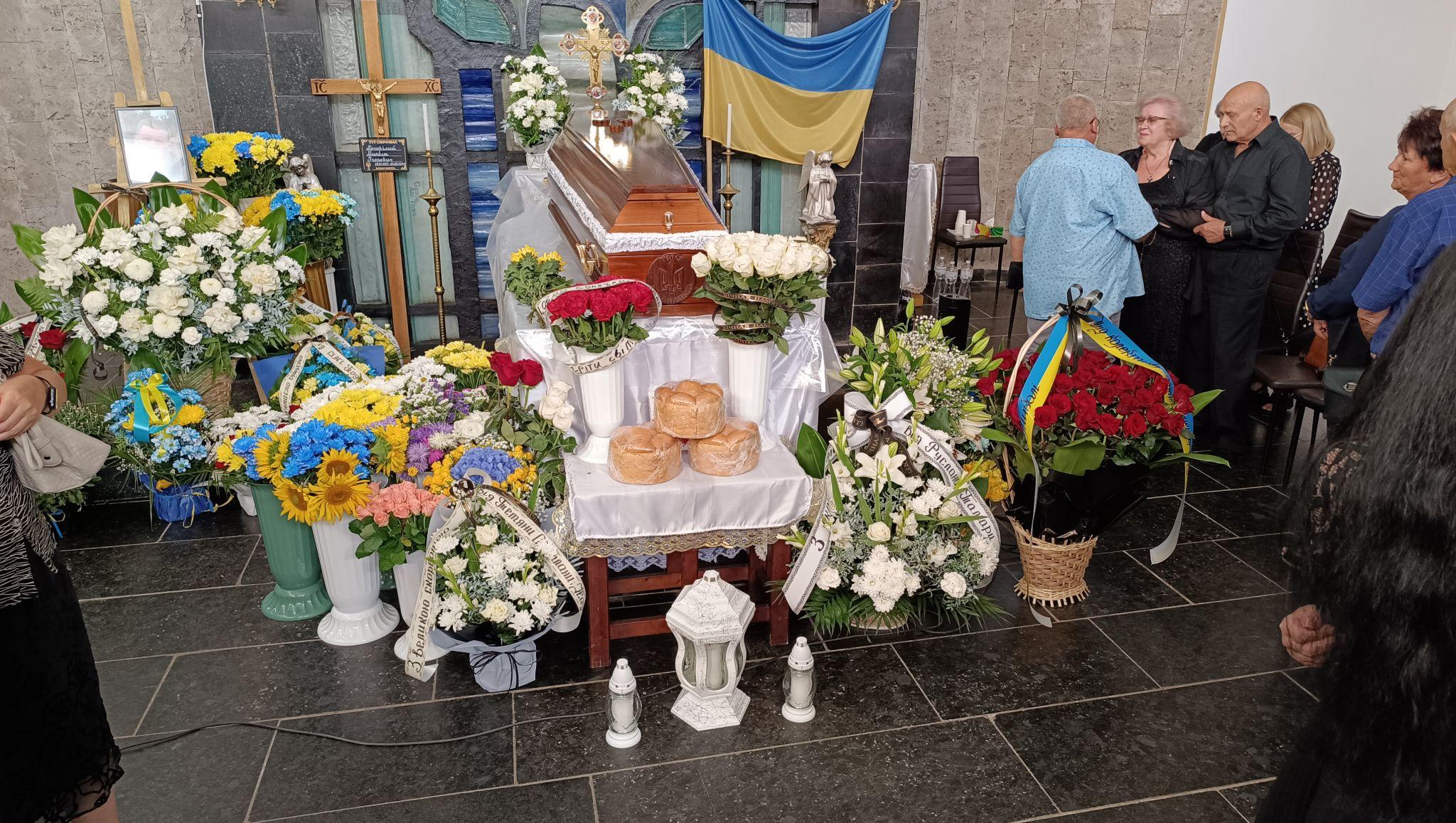 Новини Тернополя - фото з У Тернополі прощаються із полеглим Героєм Миколою Погорілим