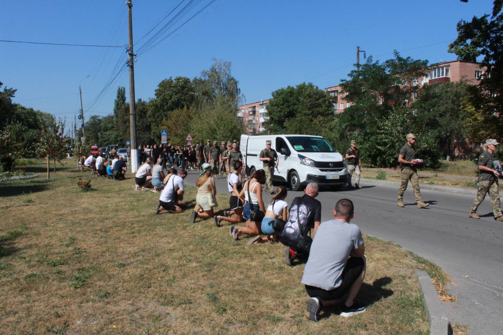 На зображенні може бути: 8 людей