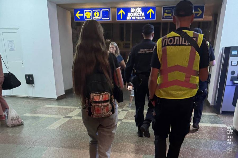 Новини Хмельницького - фото з У Хмельницькому нацгвардійці допомогли знайти зниклу 16-річну дівчину