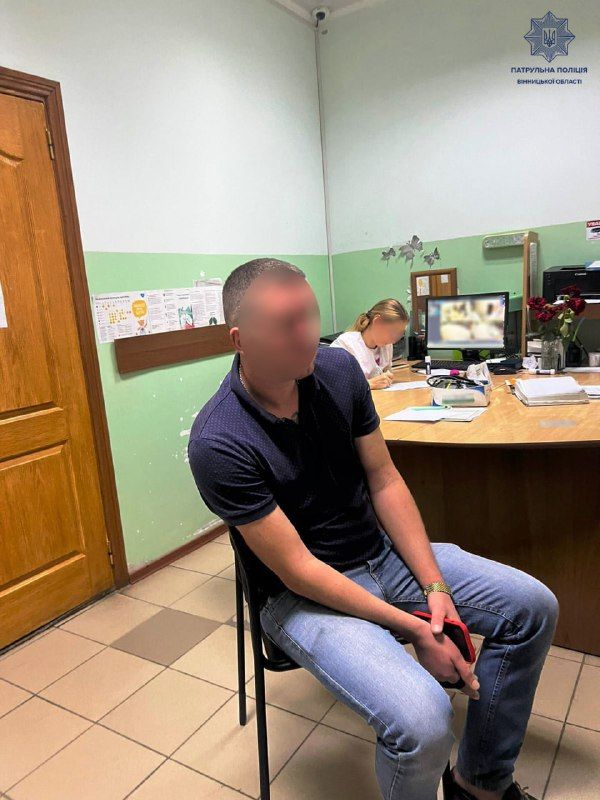 Новини Вінниці - фото з ДТП на Коріатовичів. Водій під наркотиками пошкодив одразу дві автівки