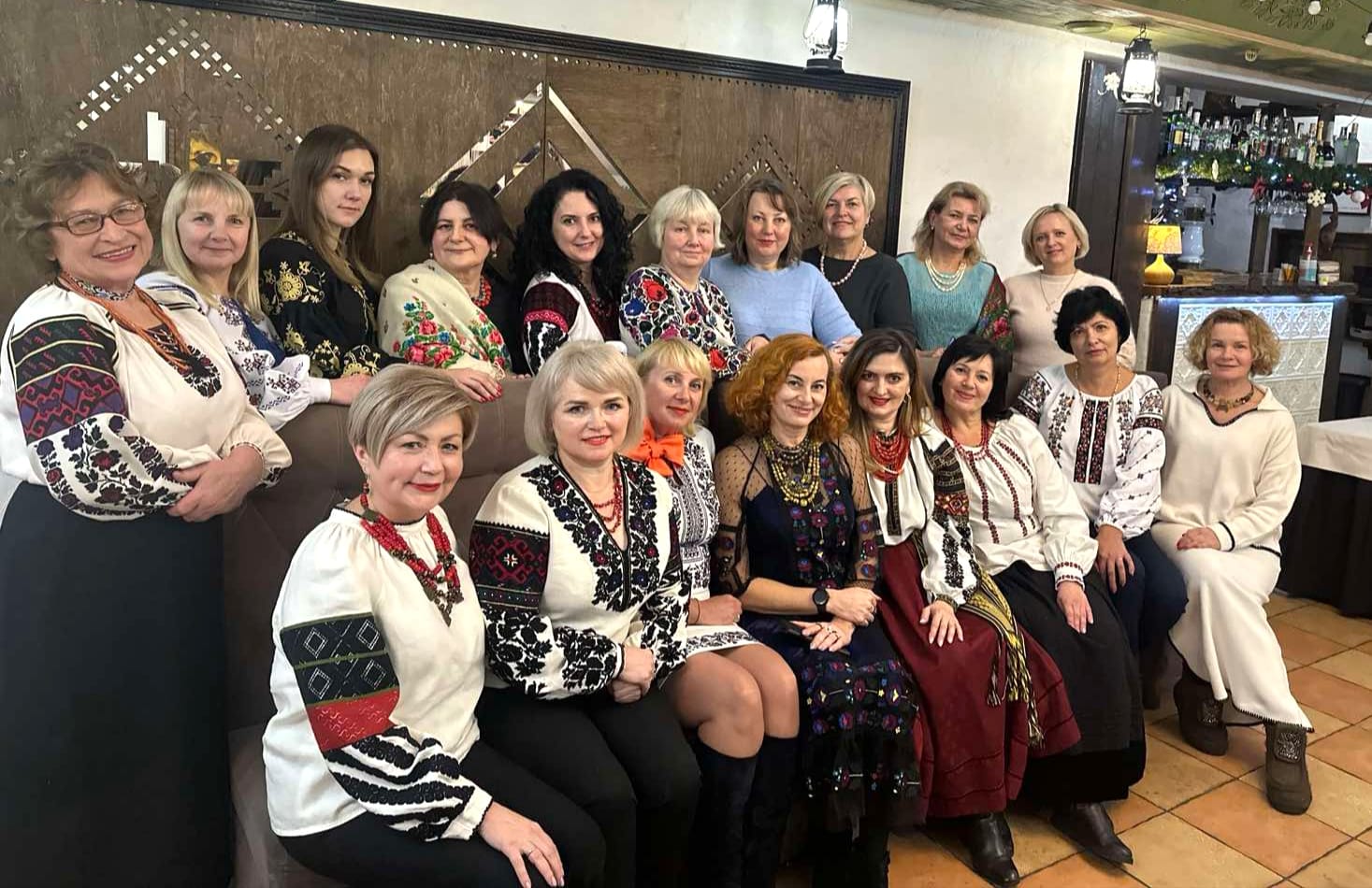 Новини Тернополя - фото з Світлана Галущак залюблена в українську вишивку: «яскрава і життєствердна»