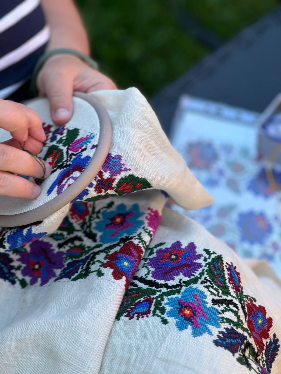 Новини Тернополя - фото з Світлана Галущак залюблена в українську вишивку: «яскрава і життєствердна»