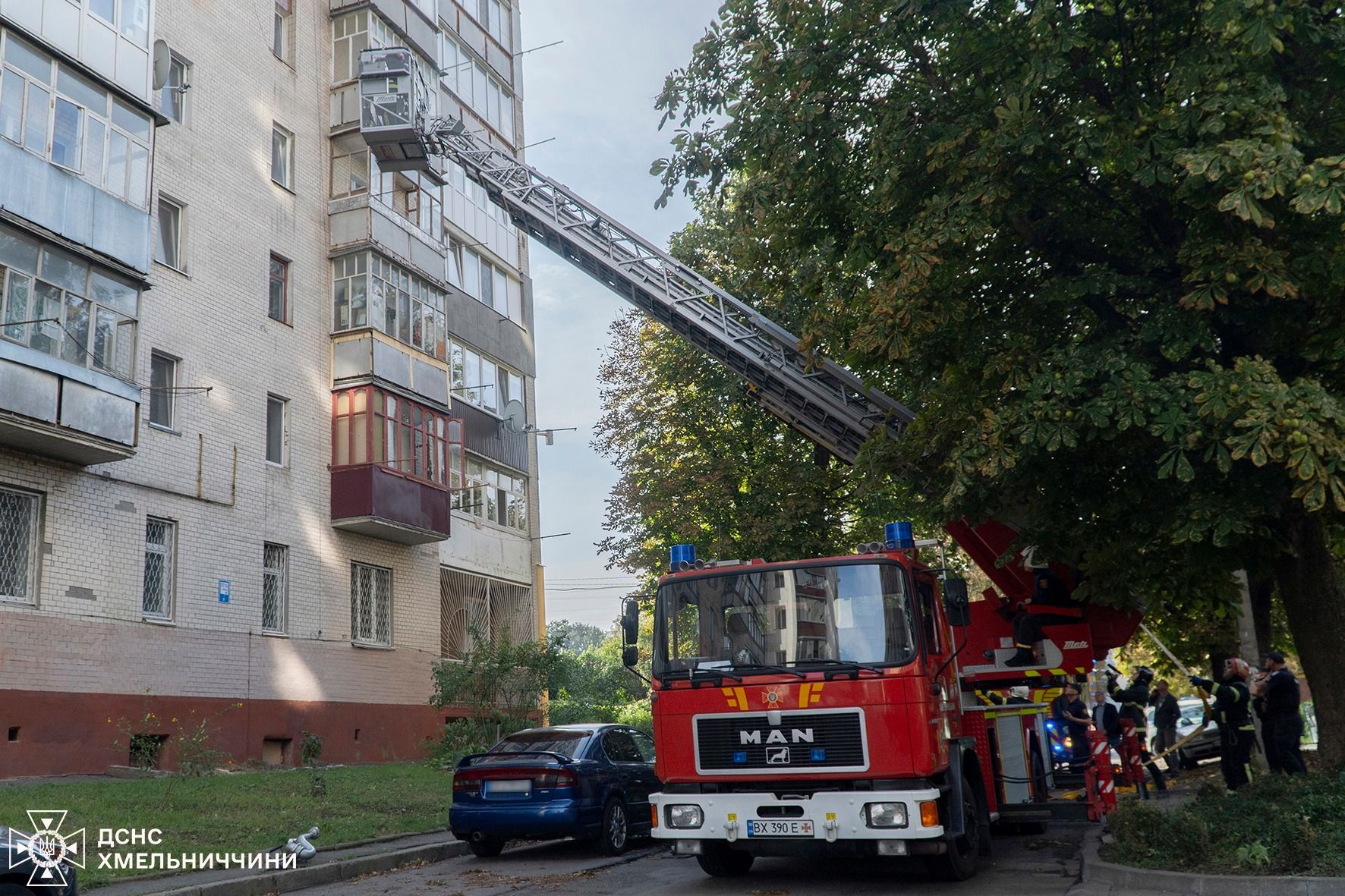 Новини Хмельницького - фото з У Хмельницькому ліквідували пожежу на балконі багатоповерхівки