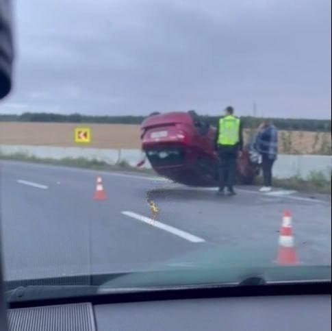 Новини Тернополя - фото з Перевернулася автівка поблизу Тернополя