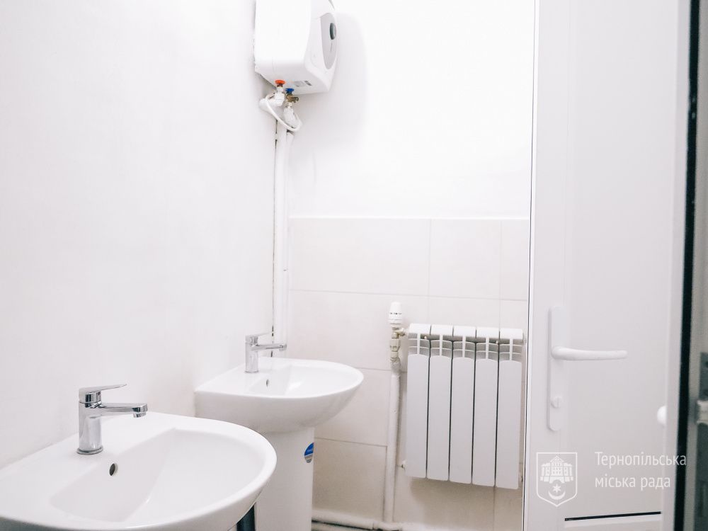 Новини Тернополя - фото з У школі №11 відремонтували укриття