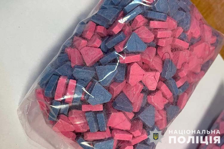 виготовляли майже 50 кг амфетаміну щомісяця - поліцейські тернопільщини ліквідували міжрегіональну злочинну організацію наркоторговців