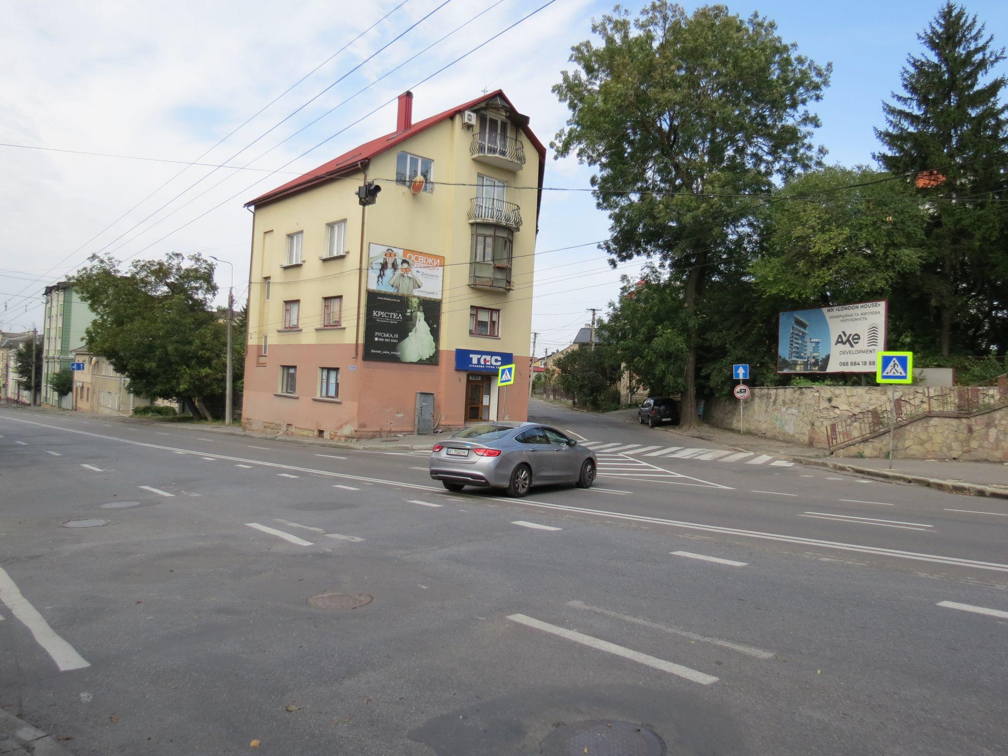 Новини Тернополя - фото з За два тижні понад 70 штрафів: на перехресті Бандери-Тютюнника далі порушують правила