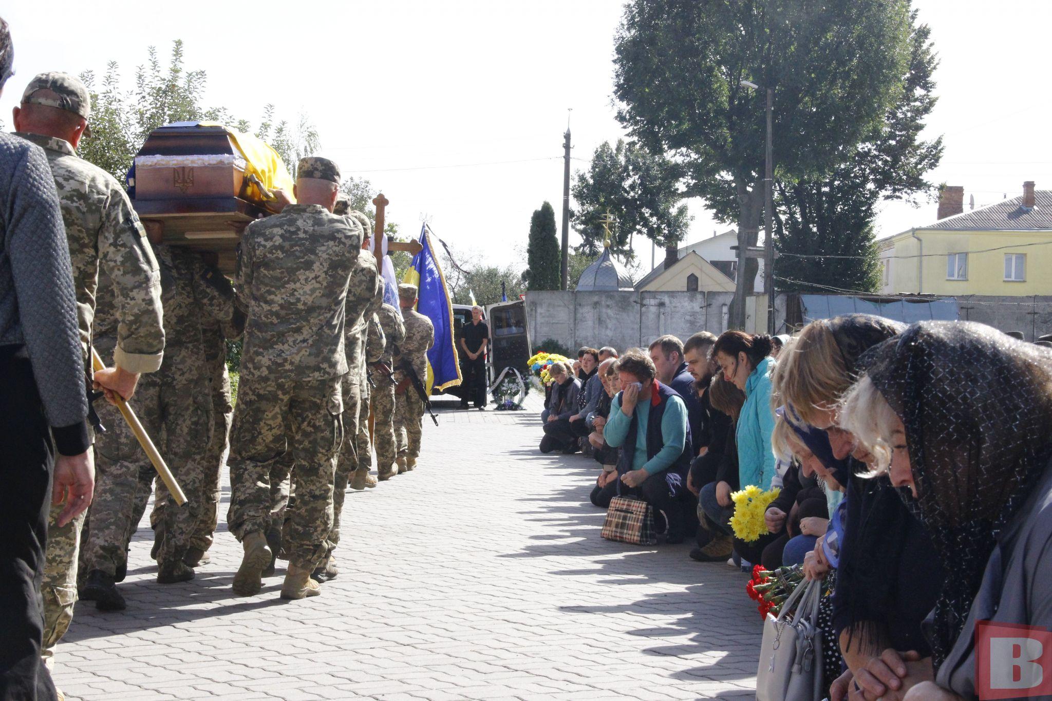 Новини Хмельницького - фото з Йому було 36: у Хмельницькому попрощалися із піхотинцем Вадимом Сірантом