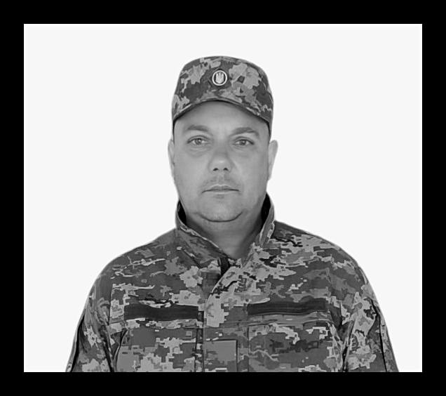 Можливо, це чорно-біле зображення 1 особа та капелюх