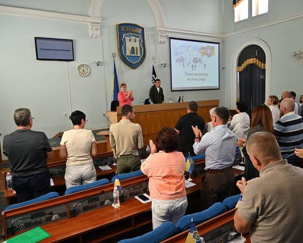 Новини Житомира - фото з Сергій Сухомлин склав повноваження міського голови